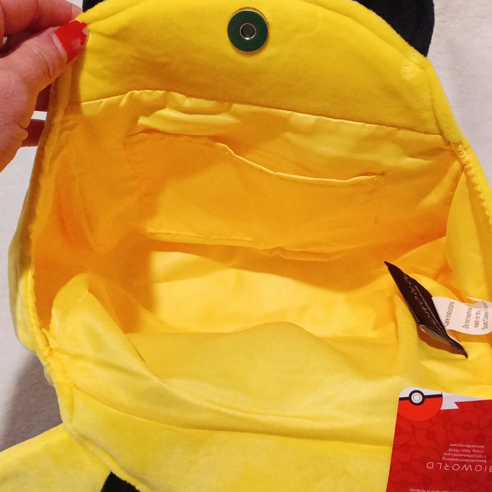 Bioworld Pikachu Yellow Plush Bag - Picture 3 of 3